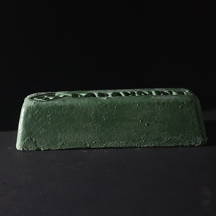 Green polishing compound